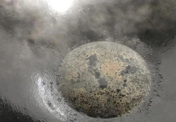 家常豆腐衣肉卷香翻天，30分钟上桌，全家抢着吃！