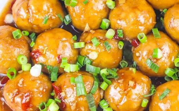 豆腐丸子没鱼却香翻天，8分钟出锅，秒杀超市鱼豆腐