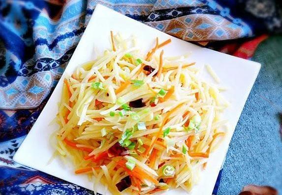 酸辣土豆丝炒出饭店味，醋放早放晚都不行，3秒学会绝招