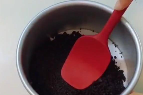 芒果慕斯不用烤箱就能做，5步做出入口即化甜品，老婆吃完夸不停