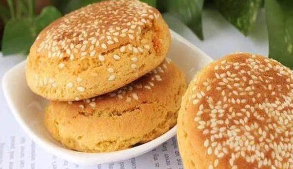 一口莜面搓鱼儿勾魂，太谷饼酥到变形，你吃过几种？