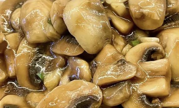 这菜使劲吃，叶酸含量高，低糖低脂护免疫，中老年越吃越健康