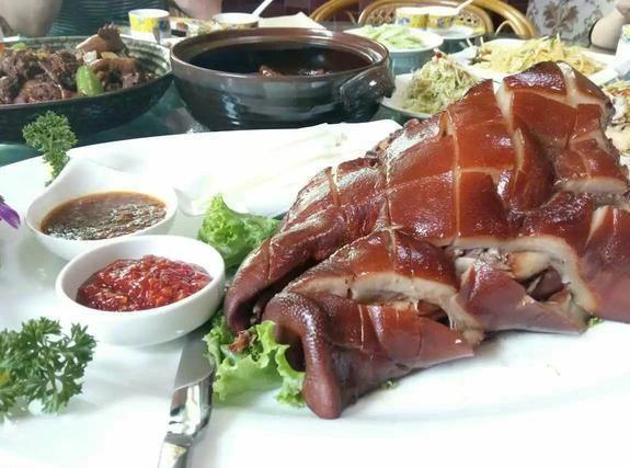 为啥中国人偏爱吃猪头肉？很多人都不清楚，看完之后涨知识