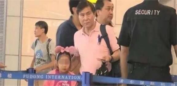 韩雪居然结婚了？网友偶遇韩雪夫妇与好友聚餐