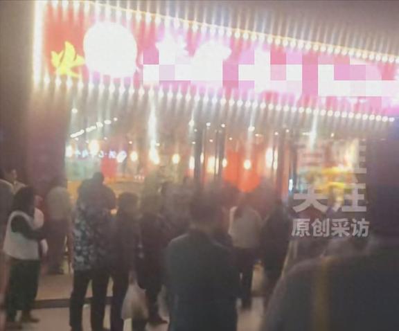 武汉火锅店老板持刀伤人后续 广场舞噪音引发冲突