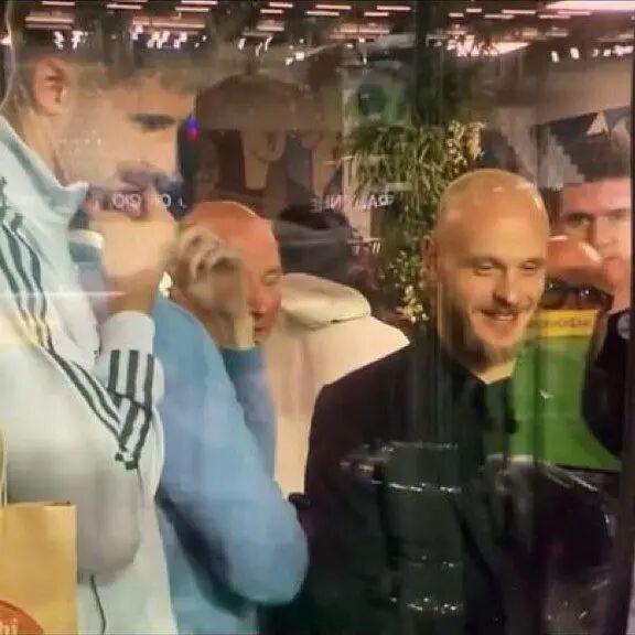 又双又又不进天下杯的意大利，太多的欷歔终归麻痹｜直球视野 勾搭三届无缘正赛