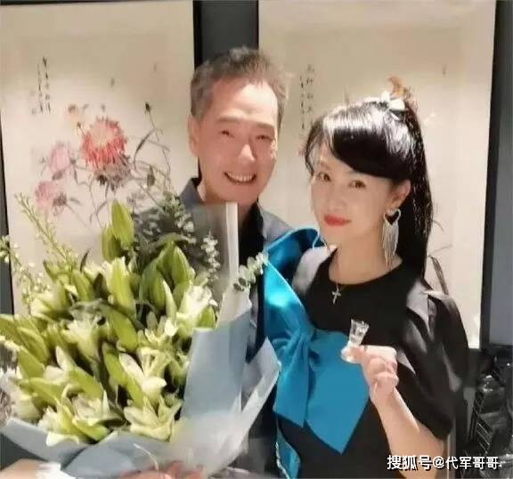 TVB男星邵传勇近况曝光！瘦到脱相被质疑患病，继女已出道