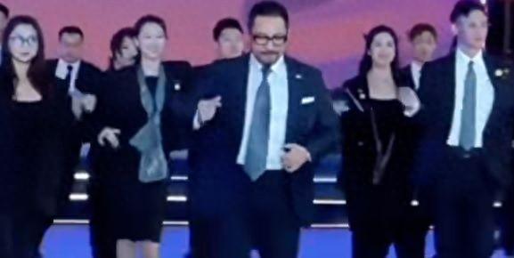 “法拉利大叔”曾是刘亦菲的舞蹈老师