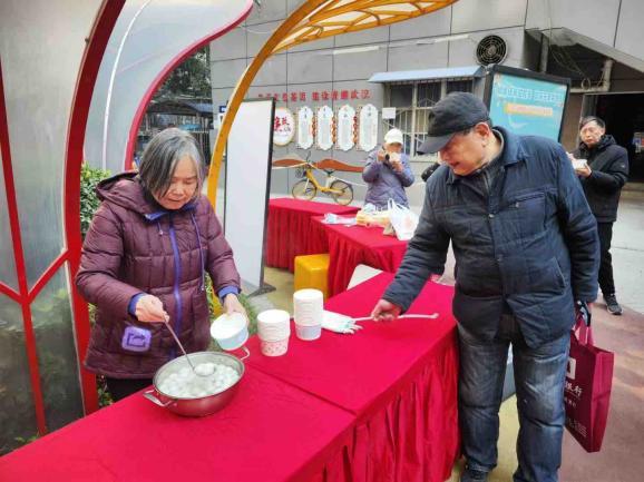 “团圆日”里话安全，广发银行武汉分行打造“零距离”金融教育场景