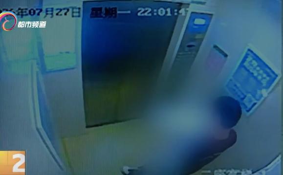 物业回应小区电梯3年3次下坠 业主安全受威胁
