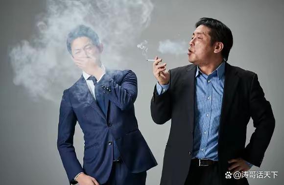 女子被迫吸二手煙痛苦猛洗澡 煙味噩夢(mèng)何時(shí)休