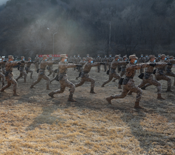 陆军参谋部直附属单位掀起新年度军事训练热潮