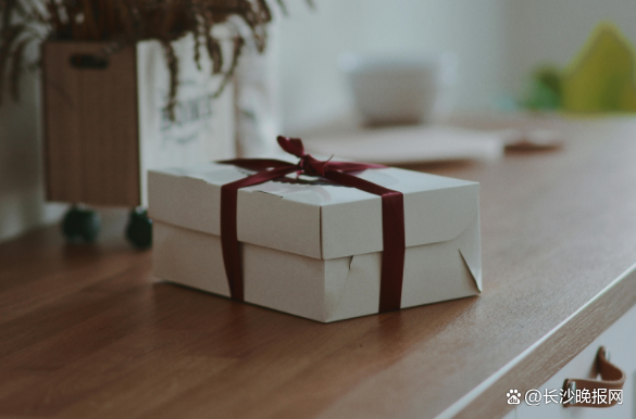 从买商品到买“服务” 电商引领消费新趋势