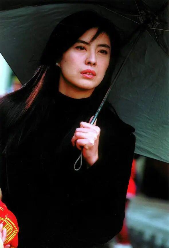 王祖贤入驻抖音 女神回归引发热议