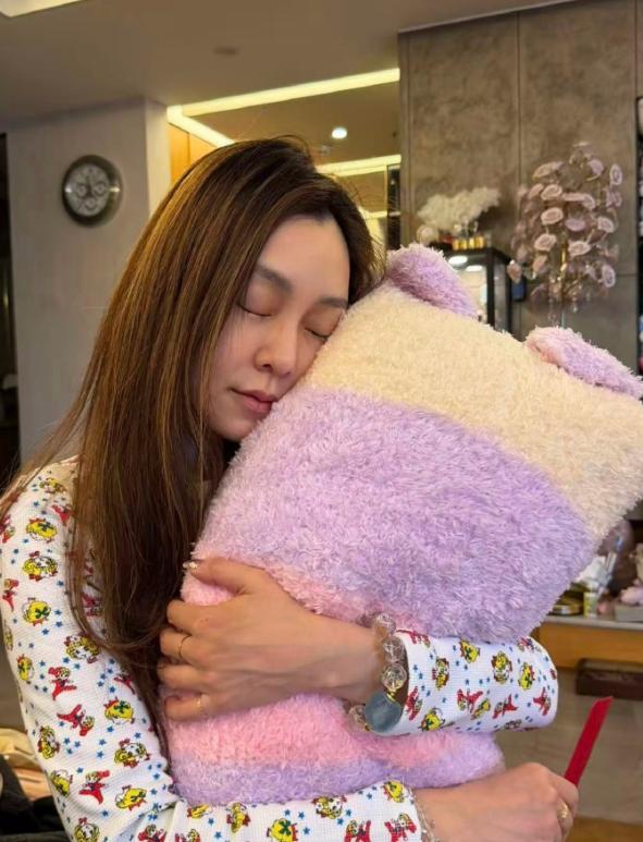 范玮琪陪徐妈度过大S离世后的首个生日