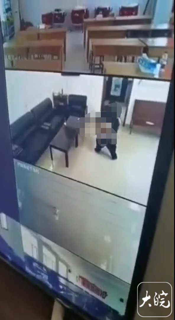山东潍坊村干部不雅视频曝出后续，两名当事人停职被查