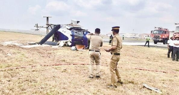 印度直升机试飞时坠毁