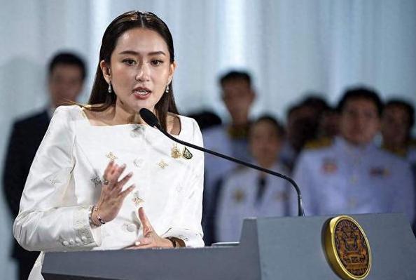 泰国总理佩通坦就通话泄露公开道歉 执政联盟面临危机