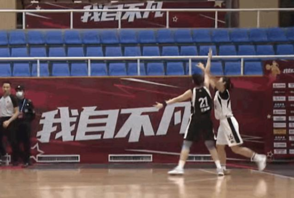 WCBA重伤球员孙丽发声