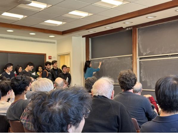 破译两位数学天才王虹与韦东奕的“加密对话”：数学家眼里的宇宙规则 学术交流的魅力