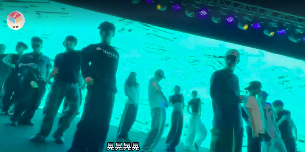 流量明星写不出《拖拉机》！音乐人张艺兴的创作到底什么水平？
