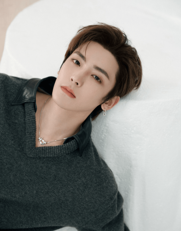 网传侯明昊与孔雪儿恋情引热议！双方工作室辟谣