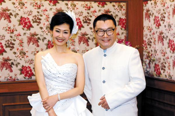 恭喜！51岁尹相杰娶女拍卖师 双方由于文华撮合