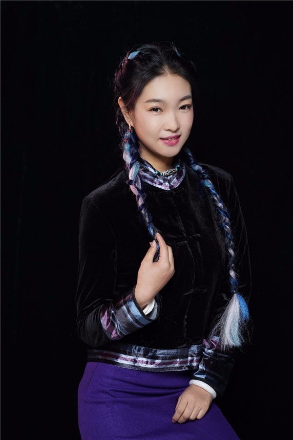 《神秘的西藏》唱出雅鲁藏布江的唯美 歌手德德在乐坛崭露头角