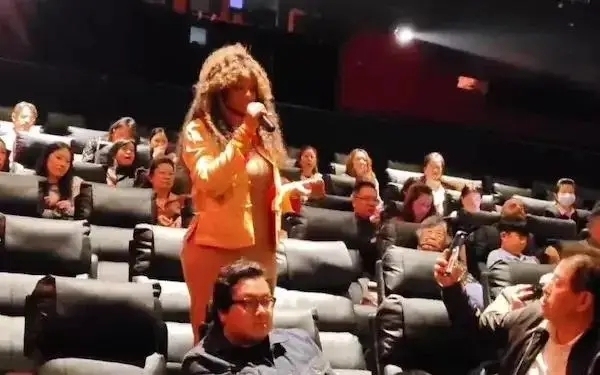 轰动好莱坞!胡玫导演携《红楼梦之金玉良缘》首登美国大银幕