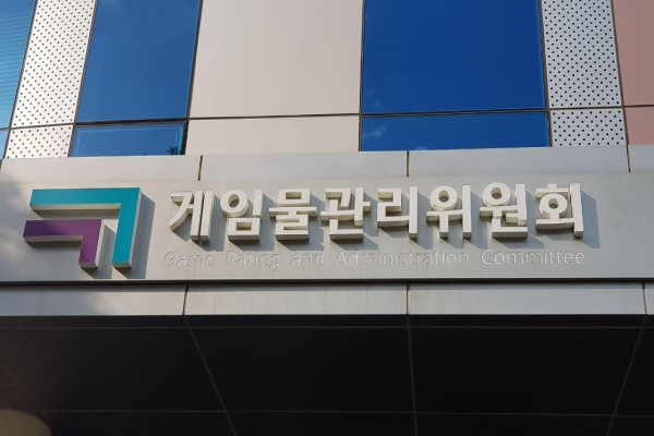《碧蓝档案》分级引不满 韩国评级机构被曝挪用公款：用来挖比特币