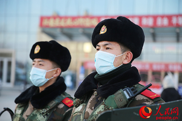 春节临近，武警官兵守护旅客返乡路