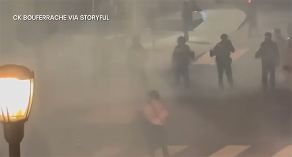 特朗普向波特兰市派遣军队，加州州长：他正对美国城市发动战争，醒醒吧，美国