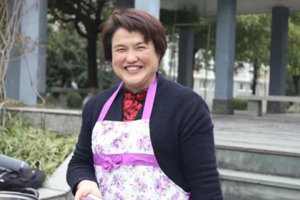 阿姨建花200万别墅找人抱团养老 月租金1500元！网友：我想提前退休养老了