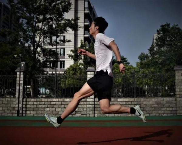 小伙百米10秒37跑进清华！曾打破尘封13年省运会纪录