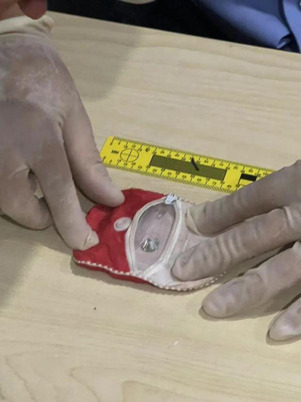嫌疑人用了什么手法使343万的裸钻被调包？上海警方快速破获钻石盗窃案