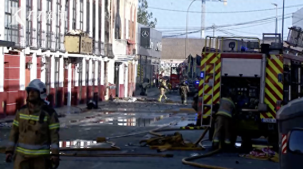 西班牙一家夜总会凌晨突发大火 已致13人死亡