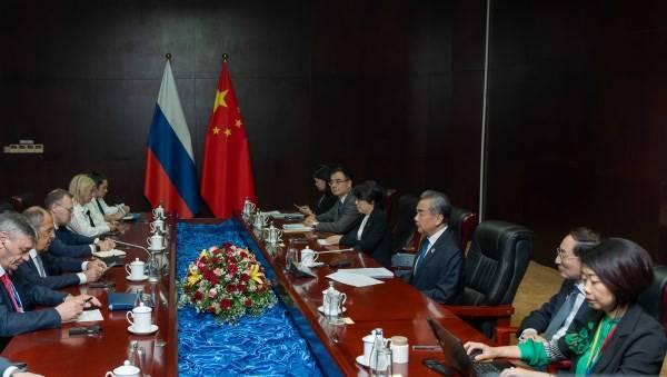 俄外长：中俄潜力有助于与东盟合作，共促区域稳定繁荣
