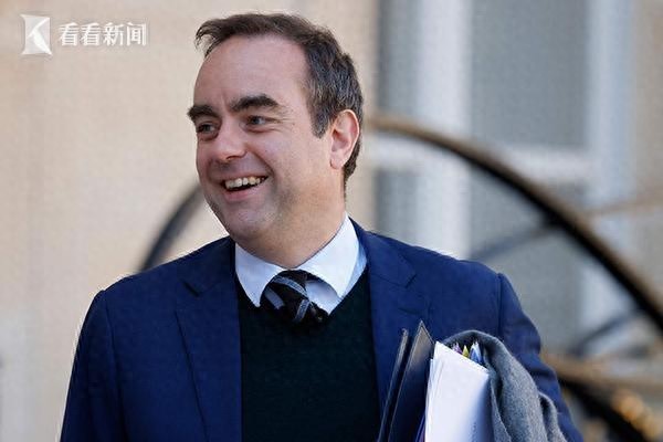 董軍防長訪法談了什么