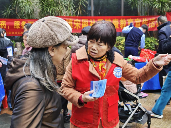 廣西南寧推動網(wǎng)絡(luò)舉報(bào)和辟謠宣傳“接地氣”