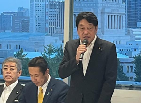 日自民黨高官炮轟：特朗普欺人太甚