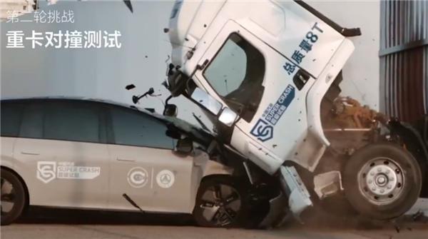 理想新车i8降价改配是真“听劝”吗 河南消费者点赞