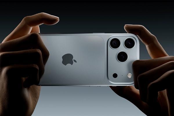 iPhone17官方保护壳首曝 液态玻璃设计引关注