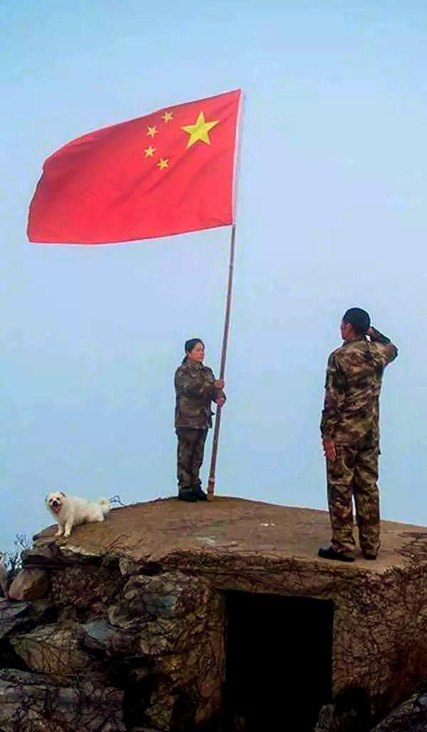 今天14亿中国人都是护旗手 爱国热潮涌动