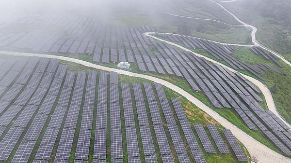 法国和德国经济专家建议：欧洲在太阳能行业已输，应放弃与中国竞争 承认失败转向合作