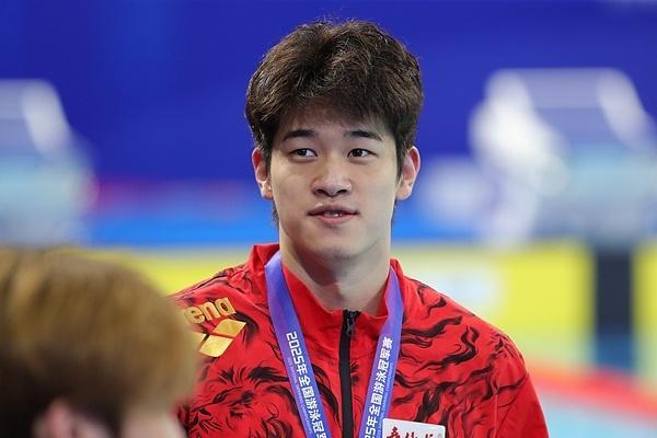中国游泳名将全锦赛大多报副项，以赛代练全运会再显真章 备战策略各异