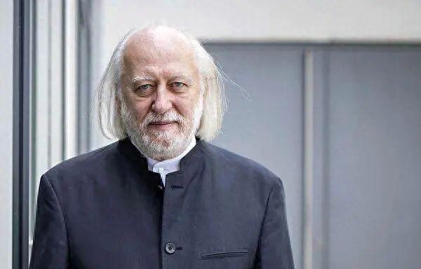 诺贝尔文学奖获得者要求全家用筷子吃饭 中国文化深深影响