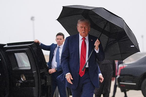 美贸易代表：对中方反击感到意外 美股遭遇“黑色星期五”