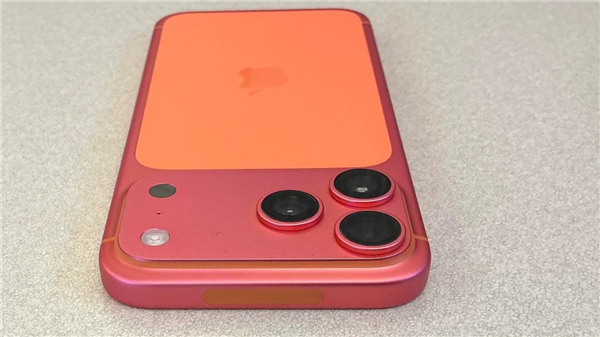 消息称苹果已彻查 iPhone 17 Pro/Max褪色事件 封孔工艺疑出问题