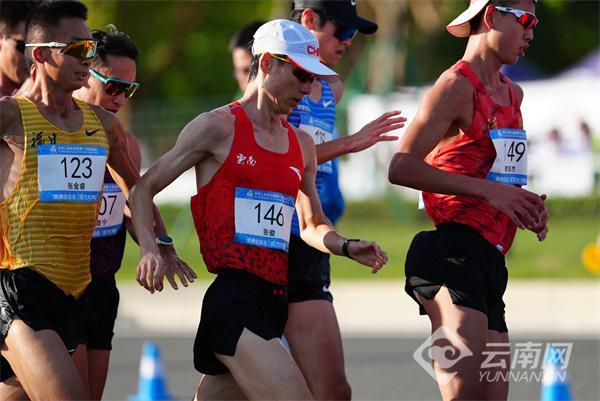 男子20公里竞走张俊卫冕 云南名将再夺金