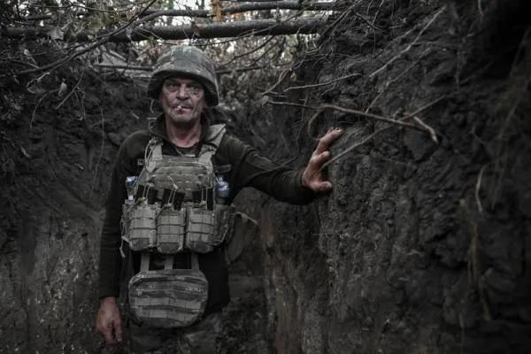 从乌变化大局看泽连斯基有“几宗罪” 决策失误引危机